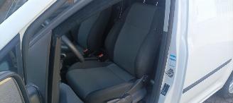 Volkswagen Caddy Bj: 2-2016 2.0-TDI Facelift TÜV+Timingbelt new 11-2025 picture 14