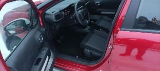 Citroën C3 1.2-12v Led-Koplampen Airconditioning stoelverwarming CruiseControl Drivelane assistent Dab-audio Elektrische ramen Elektrische-spiegels Mistlampen picture 14