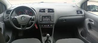 Volkswagen Polo 1.4-TDi Climatecontrol Distance-frontradar Stoelverwarming Leren Stuurwiel Radio met usb Elektrische ramen Elektrische-spiegels met verwarming Centrale vergrendeling met afstandsbediening Start-Stop systeem Euro-6norm picture 20