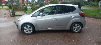 Unfallwagen Kia Venga Bj:08-2013 137000km 1.6-Dohc Automatik Climatecontrol Stoelverwarming Keyless entry armsteun voor Elektrische ramen Elektrische-spiegels met parkeerstand Trekhaak Parkeersensoren mistlampen 16 inch velgen 2013/8