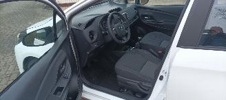 Toyota Yaris 1.5 Benzine 112pk Airconditioning Stoelverwarming Lichtautomaat Multi color Display met Achteruitrijcamera picture 14