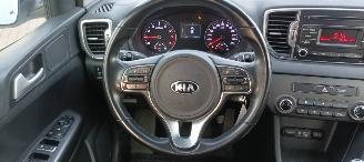 Kia Sportage Bj:9-2017 1.6-benzine 132pk Airconditioning CruiseControl Leren-Stuurwiel armsteun 1-eigenaar! picture 18