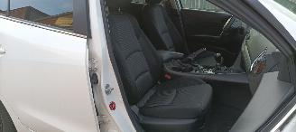 Mazda 3 2.0-Benzine Urban Limited Edition Xenon Led Navigatie Climatecontrol CruiseControl Head up-display Stoelverwarming Lichtautomaat Privacyglas Regensensor Lichtautomaat automatisch dimmende binnenspiegel Blindspot systeem Achteruitrijcamera parkeersensoren  picture 22