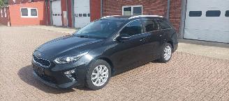 škoda osobní automobily Kia Ceed Bj:09-2018 1.6 CRDI 136pk Full-Led Navigatie Leder Memory Sportstoelen Blindspot systeem JBL Sound Elektrische achterklep 2018/9