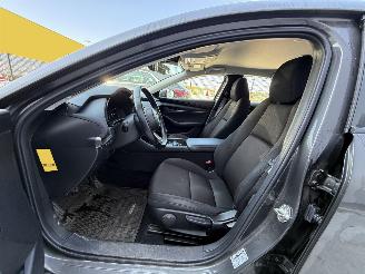 Mazda 3 2.0 e-SkyActiv-X M Hybrid 180 -NAVI-CAMERA-PDC picture 9