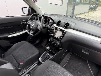 Suzuki Swift 1.2 Stijl  90 PK AUTOMAAT-SCHUIFDAK-NAVI-CAMERA picture 6