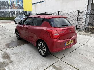 Suzuki Swift 1.2 Stijl  90 PK AUTOMAAT-SCHUIFDAK-NAVI-CAMERA picture 4