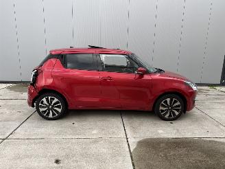 Suzuki Swift 1.2 Stijl  90 PK AUTOMAAT-SCHUIFDAK-NAVI-CAMERA picture 7