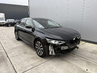 damaged passenger cars Renault Talisman 1.6 TCe Intense -AUTOMAAT-200 PK -NAVI-PDC-CAMERA 2016/9