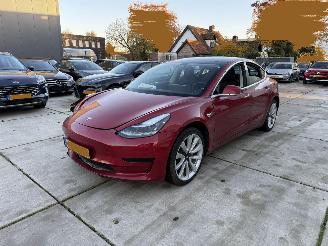 Schadeauto Tesla Model 3 Standart RWD Plus 60 kWh -LEDER-NAVI-CAMERA-PDC-ACTIERADIUS 409 KM 2019/9