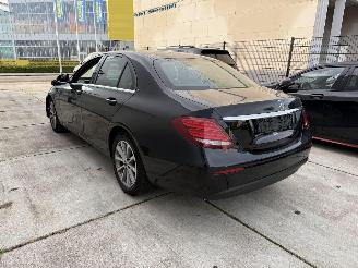 Mercedes E-klasse 200 d  AUTOMAAT-CAMERA-NAVI-LEDER picture 4