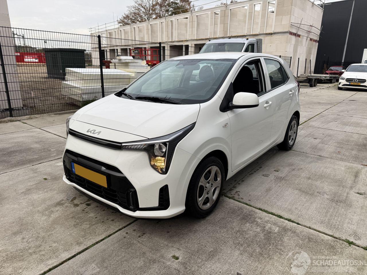 Kia Picanto 1.0 DPI DynamicLine -CAMERA-NAVI-PDC