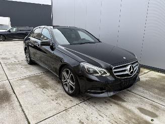 Damaged car Mercedes E-klasse 220 d BleuTEC -AUTOMAAT-LEDER-NAVI-SCHUIFDAK 2017/3