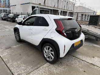 Toyota Aygo X 1.0 VVT-i  First AUTOMAAT -NAVI-CAMERA-LED picture 4