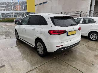 Mercedes B-klasse 200 d AUToMAAT-NAVI-CAMERA-PDC picture 4