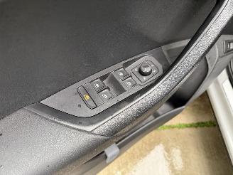 Skoda Karoq 1.5 TSI AUTOMAAT Sportline -PANO-NAVI-CAMERA picture 16