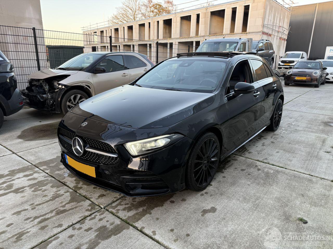 Mercedes A-klasse 250 e Luxury Line PLUG IN HYBRID -AMG-PANO-CAMERA-NAVI