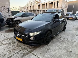 Damaged car Mercedes A-klasse 250 e Luxury Line PLUG IN HYBRID -AMG-PANO-CAMERA-NAVI 2022/2
