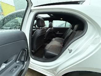 Mercedes A-klasse 160 Business Sloution -PANO-CAMERA-NAVI-PDC picture 9