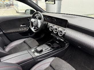 Mercedes A-klasse 180 PREMIUM PLUS AMG PANO-SFEER VERL-MEMORY STOELEN picture 6