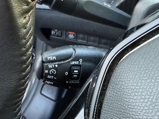 Peugeot 208 1.2 PureTech Active AIRCO - CARPLAY - LED picture 14