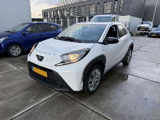 Unfallwagen Toyota Aygo X 1.0 VVT-i MT Play CAMERA-AIRCO 2025/12