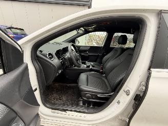 Mercedes B-klasse 200 d AUTOMAAT -CAMERA-PDC-NAVI picture 9