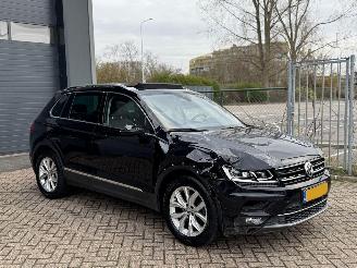 Volkswagen Tiguan 1.4 TSI DSG Pano Highline Virtual Cockpit DynAudio NAP Nederlandse Auto picture 2
