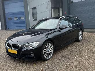 Avarii autoturisme BMW 3-serie 320D 184Pk M-Pakket Head-Up Geen Schade 2013/4