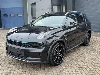 Voiture accidenté Lynk & Co 01 1.5 Plugin Hybrid Pano Navi Led 2022/1