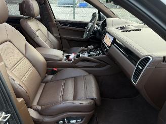 Porsche Cayenne 3.0 E-HYBRID 422Pk Pano Softclose Bose 360Camera Head-Up picture 15