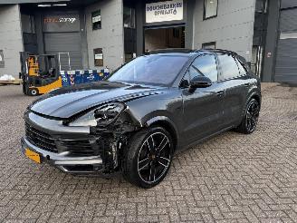 Porsche Cayenne 3.0 E-HYBRID 422Pk Pano Softclose Bose 360Camera Head-Up picture 6