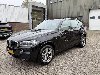 Voiture accidenté BMW X5 XDRIVE35i M-Pakket High Executive Pano Harman Kardon Head-Up 2017/7