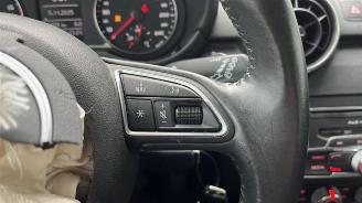 Audi A1 A1 Sportback (8XA/8XF), Hatchback 5-drs, 2011 / 2018 1.0 TFSI Ultra 12V picture 12