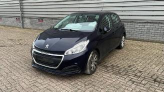 krockskadad bil auto Peugeot 208 208 I (CA/CC/CK/CL), Hatchback, 2012 / 2019 1.2 Vti 12V PureTech 82 2015/11
