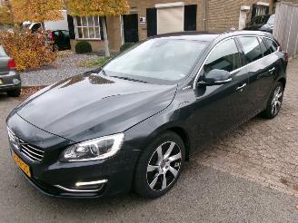 Auto incidentate Volvo V-60 2.4 D6 AWD LPUG-IN HYBRID SAUMMUM 2013/9