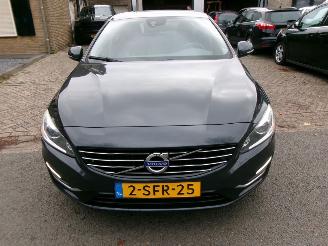 Volvo V-60 2.4 D6 AWD PLUG-IN HYBRID SUMMUM picture 3
