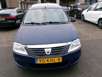 Dacia Logan 1.6 AMBIANCE 7 PERSOONS AIRCO picture 4