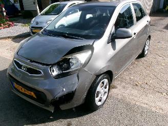 Coche accidentado Kia Picanto 1.0 CVVT ISG COMFORT PACK AIRCO 2014/3