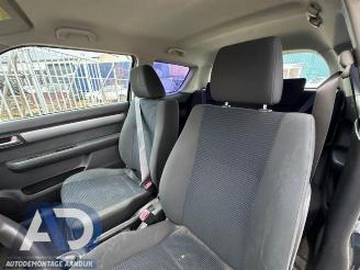 Suzuki Swift Swift (ZA/ZC/ZD1/2/3/9), Hatchback, 2005 / 2011 1.3 VVT 16V picture 10
