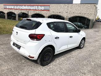 krockskadad bil auto Dacia Sandero ESSENTIA  1.0 2021/7