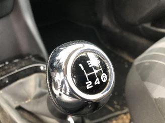 Peugeot 108 1.0  CABRIO picture 21