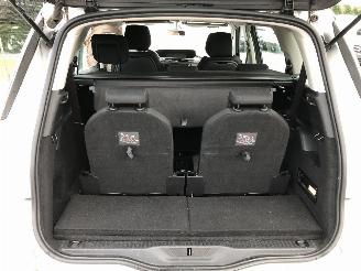 Citroën C4-picasso 1.6 HDI    7 PLACES picture 13