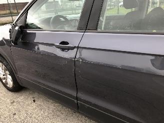 Volkswagen T-Cross LIFE  1.0 DSG picture 16