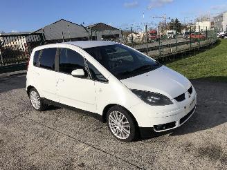 Schadeauto Mitsubishi Colt 1.5 DID 2009/9