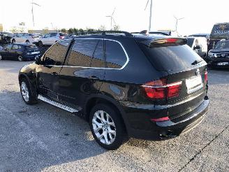 Schadeauto BMW X5 3.0 D X DRIVE 2011/6
