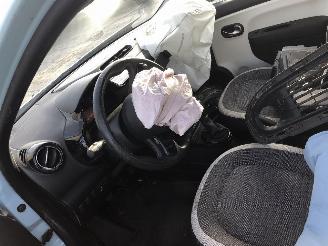 Renault Twingo 1.0 picture 7