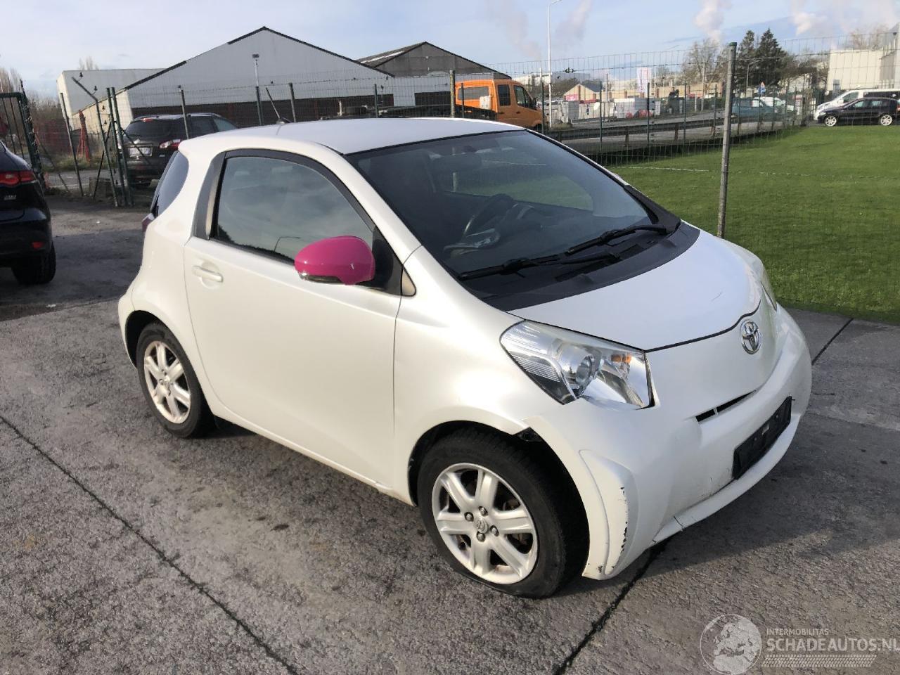 Toyota iQ 1.0