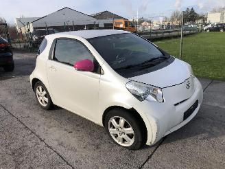 Auto incidentate Toyota iQ 1.0 2010/2