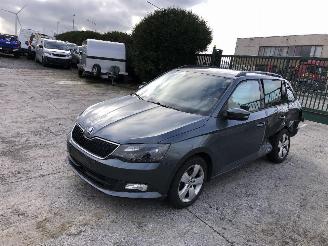 Skoda Fabia COMBI 1.0I picture 2